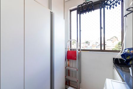 Apartamento à venda com 60m², 2 quartos e 1 vagaÁrea de Serviço