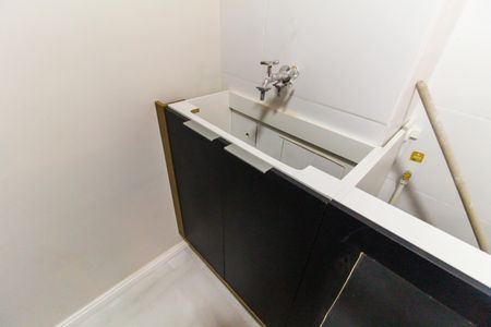 Apartamento à venda com 37m², 2 quartos e sem vaga Apartamento à venda com 37m², 2 quartos e sem vagaArea de Serviço