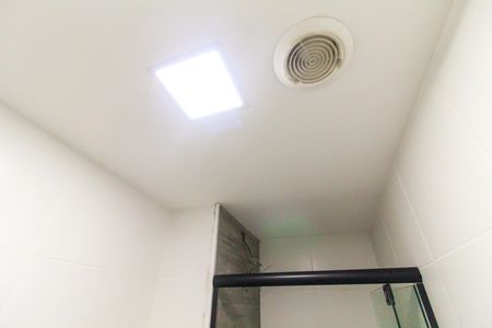 Apartamento à venda com 37m², 2 quartos e sem vaga Apartamento à venda com 37m², 2 quartos e sem vagaBanheiro