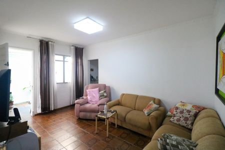 Casa à venda com 143m², 2 quartos e 5 vagas Casa à venda com 143m², 2 quartos e 5 vagasSala