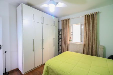 Casa à venda com 143m², 2 quartos e 5 vagas Casa à venda com 143m², 2 quartos e 5 vagasQuarto 2