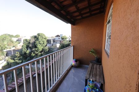 Casa de condomínio à venda com 125m², 3 quartos e 2 vagasVaranda Quarto 2