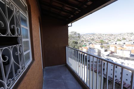 Casa de condomínio à venda com 125m², 3 quartos e 2 vagasVaranda Quarto 