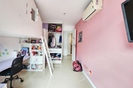 Apartamento à venda com 125m², 3 quartos e 2 vagasQuarto 1