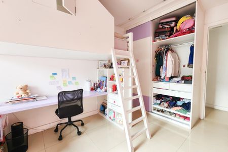 Apartamento à venda com 125m², 3 quartos e 2 vagasQuarto 1