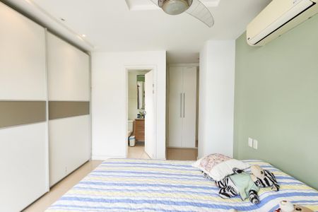 Apartamento à venda com 125m², 3 quartos e 2 vagasSuite