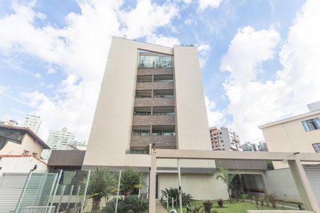 Apartamento à venda com 227m², 3 quartos e 3 vagasFachada