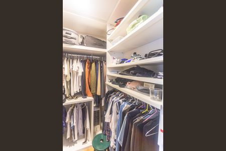 Apartamento à venda com 227m², 3 quartos e 3 vagasCloset da Suíte