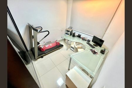 Apartamento à venda com 243m², 4 quartos e 2 vagasQuarto 4