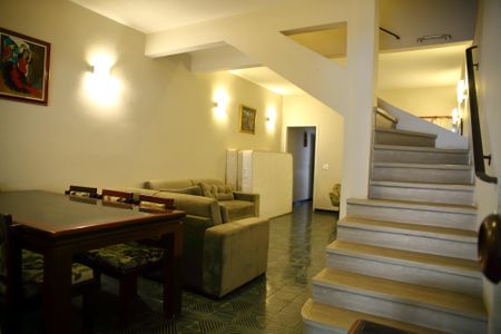 Casa à venda com 150m², 3 quartos e 2 vagasSala