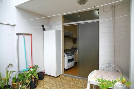 Casa à venda com 150m², 3 quartos e 2 vagasÁrea de Serviço