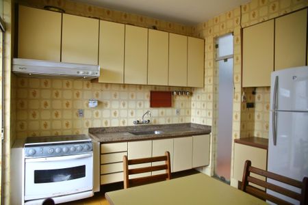 Casa à venda com 150m², 3 quartos e 2 vagasCozinha