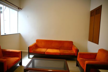 Casa à venda com 150m², 3 quartos e 2 vagasQuarto 2