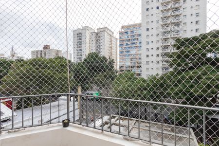 Apartamento à venda com 65m², 2 quartos e 1 vaga Apartamento à venda com 65m², 2 quartos e 1 vagaVaranda
