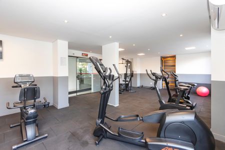 Apartamento à venda com 65m², 2 quartos e 1 vaga Apartamento à venda com 65m², 2 quartos e 1 vagaAcademia