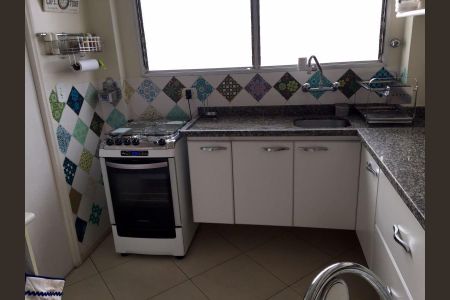 Apartamento à venda com 76m², 2 quartos e 1 vagaFoto 04