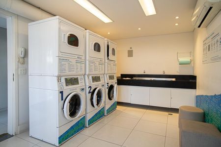 Studio à venda com 29m², 1 quarto e 1 vaga Studio à venda com 29m², 1 quarto e 1 vagaÁrea comum - Lavanderia