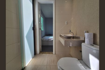 Apartamento para alugar com 165m², 3 quartos e 1 vaga Apartamento para alugar com 165m², 3 quartos e 1 vagaBanheiro da Suíte