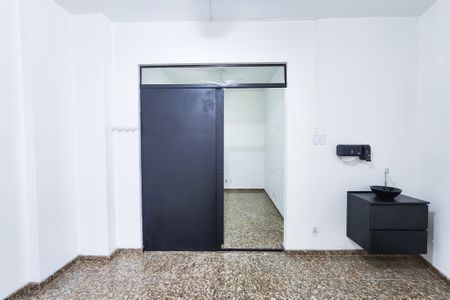 Apartamento à venda com 28m², 1 quarto e sem vagaQuarto