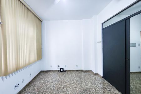 Apartamento à venda com 28m², 1 quarto e sem vagaQuarto