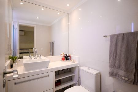 Apartamento à venda com 144m², 3 quartos e 2 vagas Apartamento à venda com 144m², 3 quartos e 2 vagasBanheiro do quarto 1