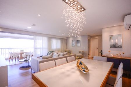 Apartamento à venda com 144m², 3 quartos e 2 vagas Apartamento à venda com 144m², 3 quartos e 2 vagasSala