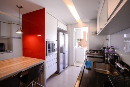 Apartamento à venda com 144m², 3 quartos e 2 vagas Apartamento à venda com 144m², 3 quartos e 2 vagasCozinha