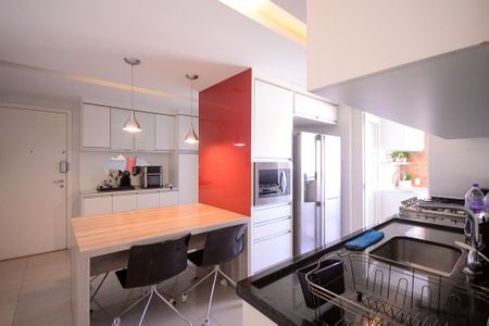 Apartamento à venda com 144m², 3 quartos e 2 vagas Apartamento à venda com 144m², 3 quartos e 2 vagasCozinha