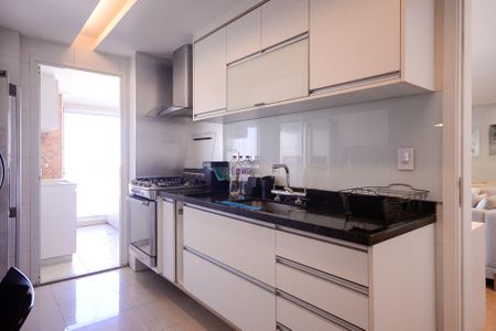 Apartamento à venda com 144m², 3 quartos e 2 vagas Apartamento à venda com 144m², 3 quartos e 2 vagasCozinha