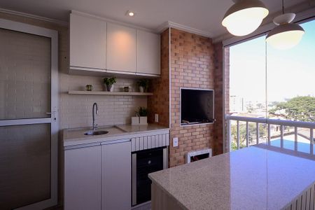 Apartamento à venda com 144m², 3 quartos e 2 vagas Apartamento à venda com 144m², 3 quartos e 2 vagasSala - Varanda