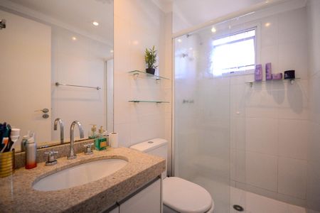 Apartamento à venda com 144m², 3 quartos e 2 vagas Apartamento à venda com 144m², 3 quartos e 2 vagasBanheiro do quarto 2