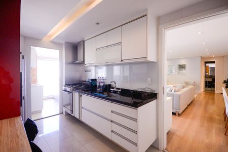 Apartamento à venda com 144m², 3 quartos e 2 vagas Apartamento à venda com 144m², 3 quartos e 2 vagasCozinha