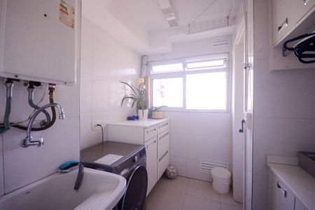 Apartamento à venda com 144m², 3 quartos e 2 vagas Apartamento à venda com 144m², 3 quartos e 2 vagasÁrea de Serviço