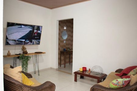 Casa à venda com 232m², 4 quartos e sem vagaSala 2