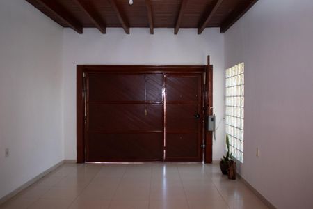 Casa à venda com 232m², 4 quartos e sem vagaGaragem