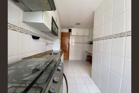Apartamento à venda com 94m², 3 quartos e 2 vagas Apartamento à venda com 94m², 3 quartos e 2 vagasCozinha