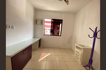 Apartamento à venda com 94m², 3 quartos e 2 vagas Apartamento à venda com 94m², 3 quartos e 2 vagasQuarto 2