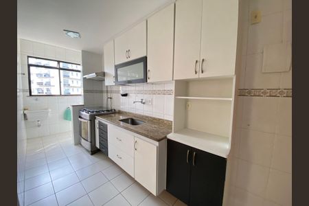 Apartamento à venda com 94m², 3 quartos e 2 vagas Apartamento à venda com 94m², 3 quartos e 2 vagasCozinha