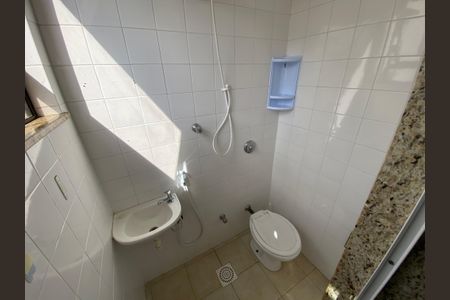Apartamento à venda com 94m², 3 quartos e 2 vagas Apartamento à venda com 94m², 3 quartos e 2 vagasBanheiro de Serviço