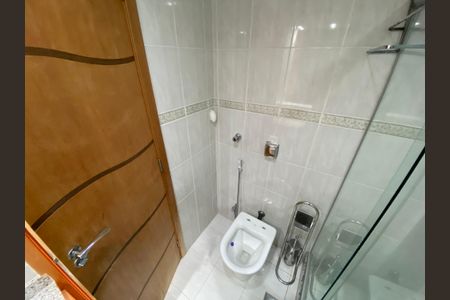 Apartamento à venda com 94m², 3 quartos e 2 vagas Apartamento à venda com 94m², 3 quartos e 2 vagasBanheiro da Suíte