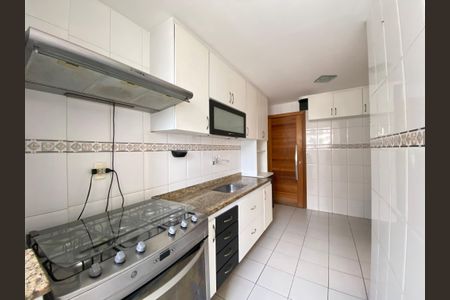 Apartamento à venda com 94m², 3 quartos e 2 vagas Apartamento à venda com 94m², 3 quartos e 2 vagasCozinha