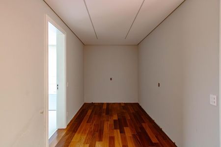 Casa à venda com 550m², 4 quartos e 4 vagas Casa à venda com 550m², 4 quartos e 4 vagasFoto 17