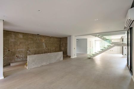 Casa à venda com 550m², 4 quartos e 4 vagas Casa à venda com 550m², 4 quartos e 4 vagasFoto 06