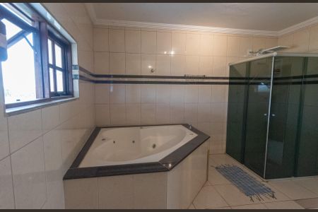 Casa à venda com 199m², 3 quartos e 4 vagas Casa à venda com 199m², 3 quartos e 4 vagasBanheiro da Suíte 2