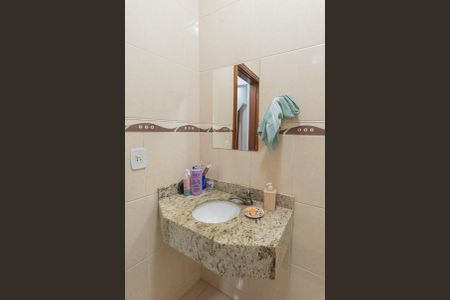 Casa à venda com 199m², 3 quartos e 4 vagas Casa à venda com 199m², 3 quartos e 4 vagasBanheiro