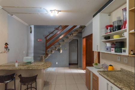 Casa à venda com 199m², 3 quartos e 4 vagas Casa à venda com 199m², 3 quartos e 4 vagasCozinha