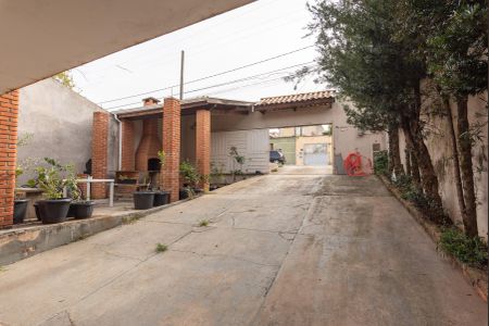Casa à venda com 199m², 3 quartos e 4 vagas Casa à venda com 199m², 3 quartos e 4 vagasGaragem