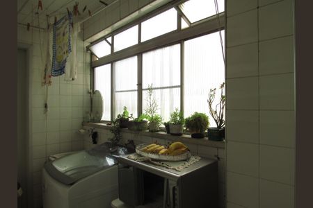 Apartamento à venda com 83m², 3 quartos e 1 vagaÁrea de Serviço