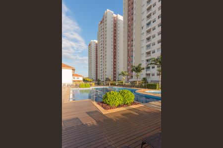 Apartamento à venda com 80m², 3 quartos e 2 vagas Apartamento à venda com 80m², 3 quartos e 2 vagasÁrea comum - Piscina