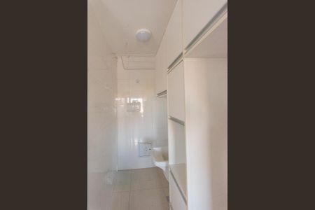 Apartamento à venda com 80m², 3 quartos e 2 vagas Apartamento à venda com 80m², 3 quartos e 2 vagasÁrea de Serviço